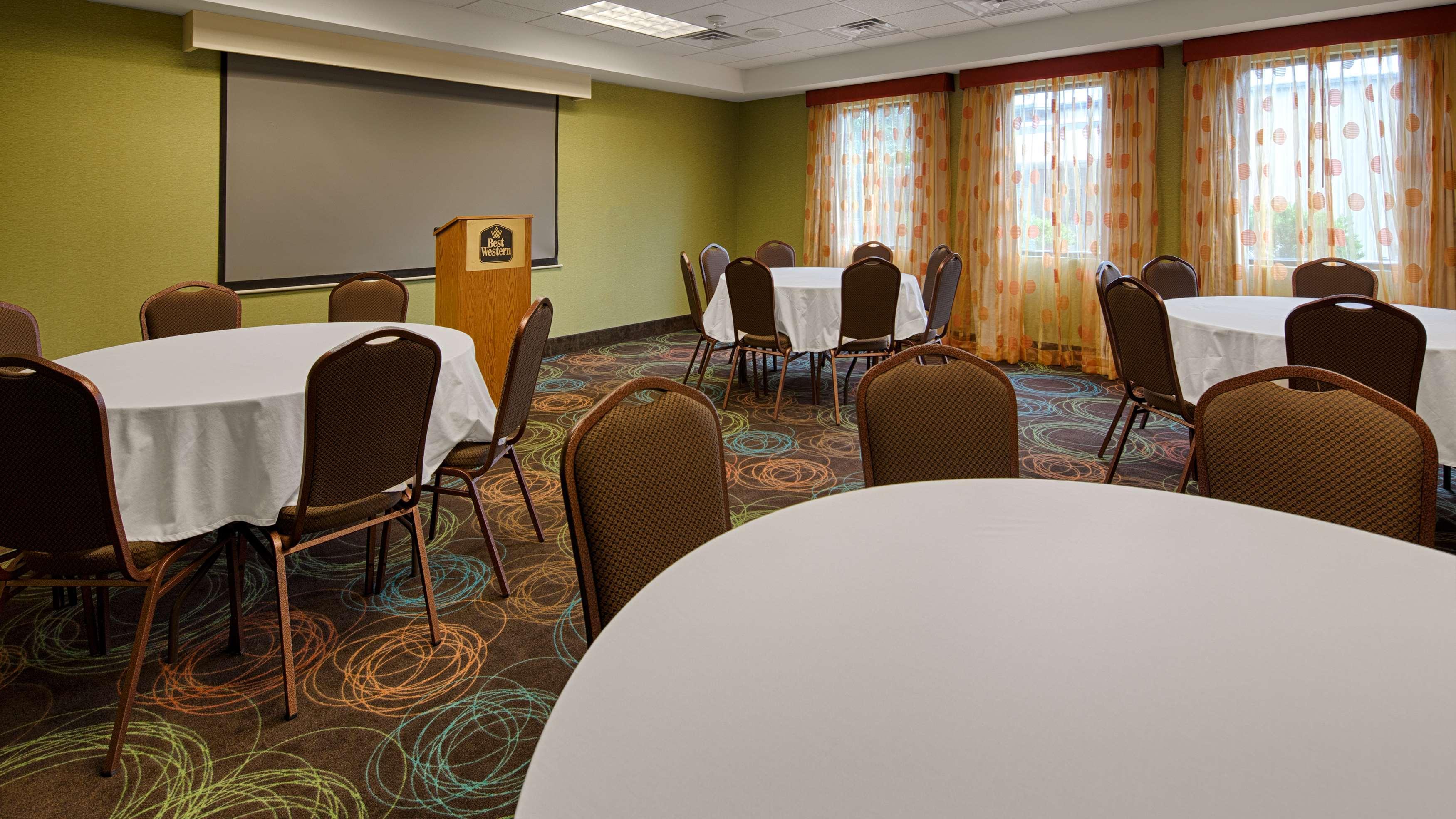 Best Western Plus Glen Allen Inn Esterno foto