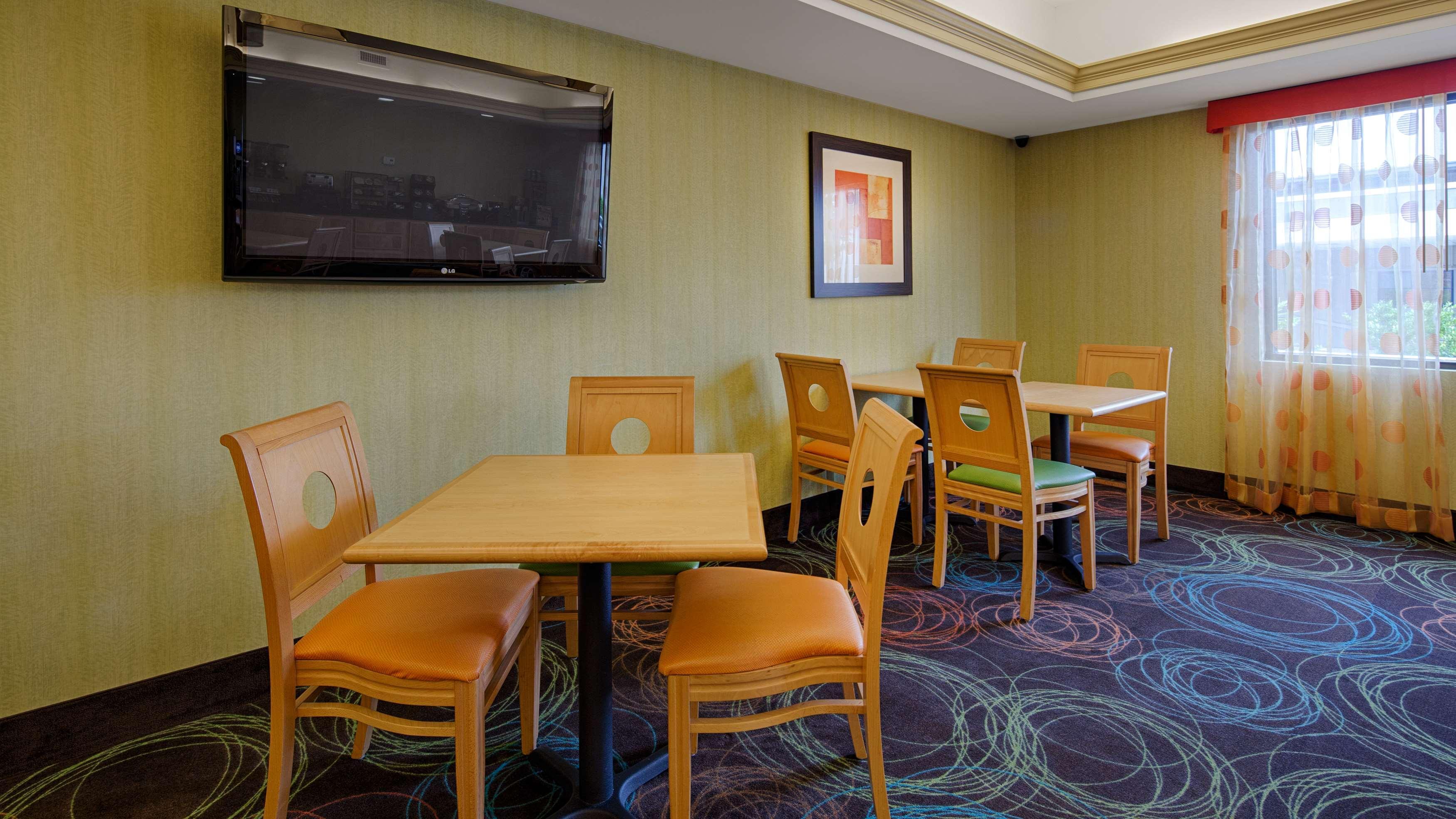 Best Western Plus Glen Allen Inn Esterno foto