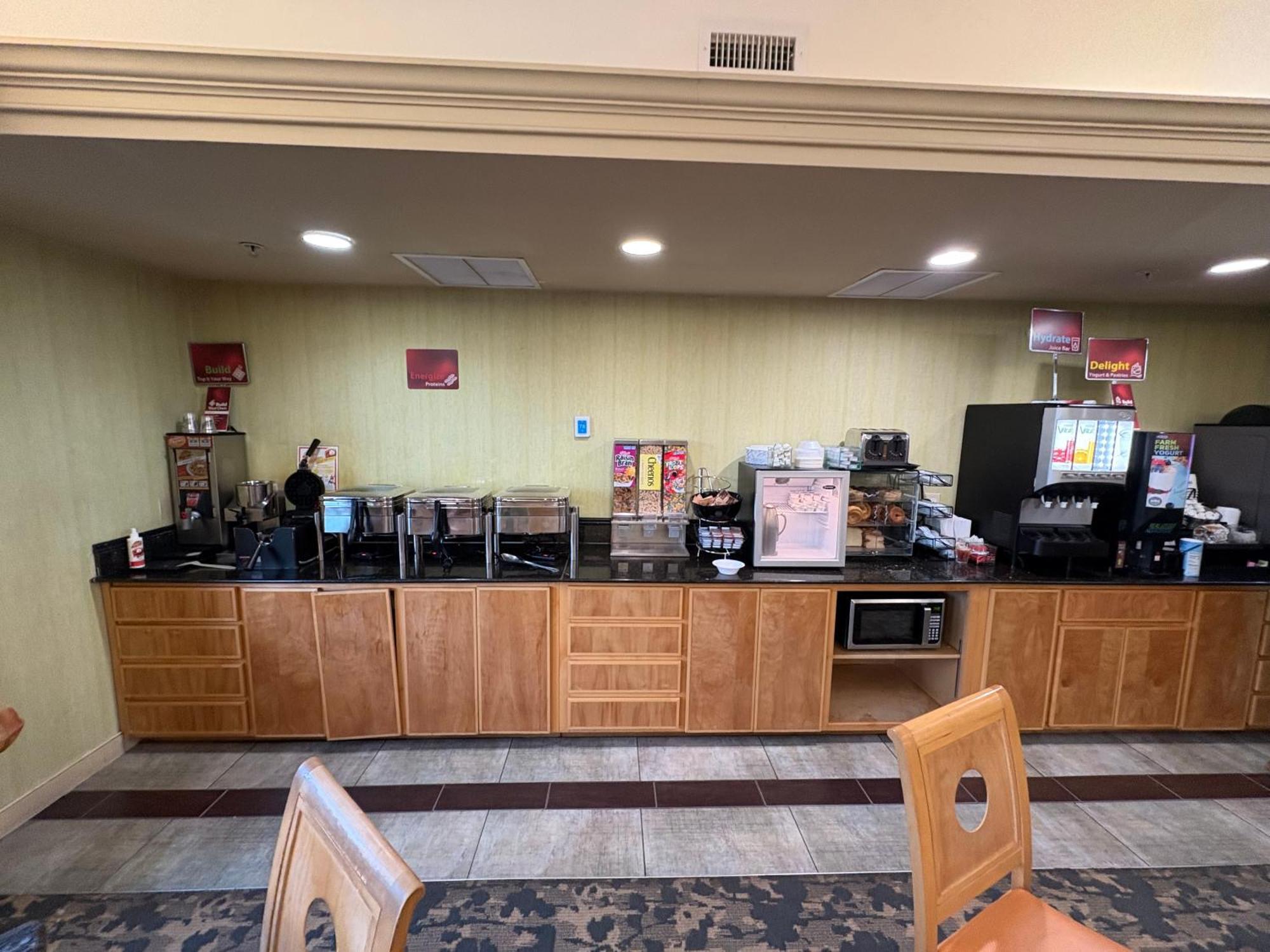 Best Western Plus Glen Allen Inn Esterno foto