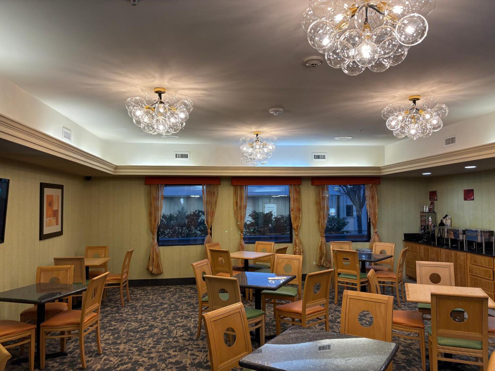 Best Western Plus Glen Allen Inn Esterno foto